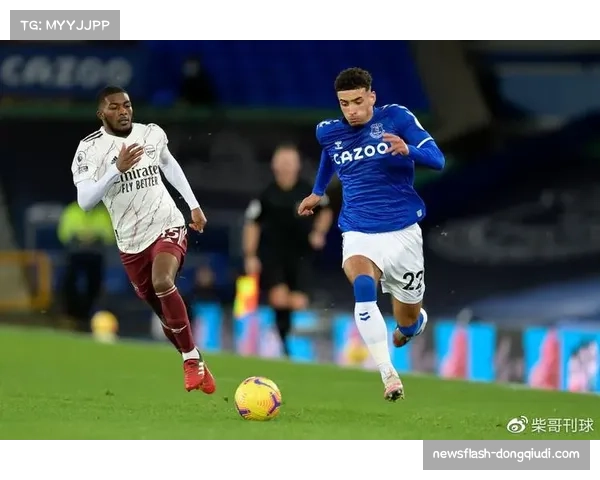 英超关键战，VAR中心因区域性网络波动一度启用备用通信线路